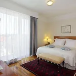 Отель Radisson Collection Astorija Hotel,