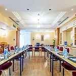 Radisson Collection Astorija Hotel, 5* Vilna