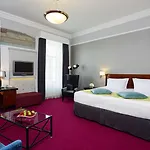 Radisson Collection Astorija Hotel, 5* Vilna