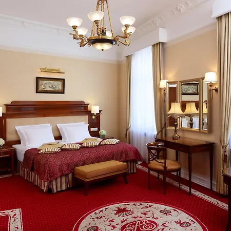 Radisson Collection Astorija Hotel, Hotel 5*