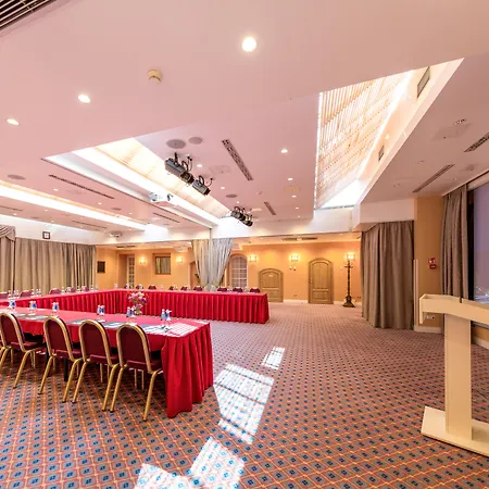 Radisson Collection Astorija Hotel, מלון וילנה
