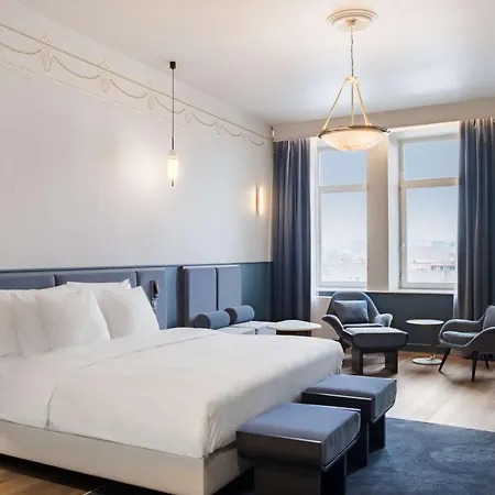 Radisson Collection Astorija Hotel, מלון