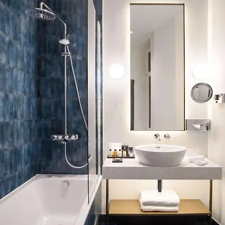 Radisson Collection Astorija Hotel, 5*