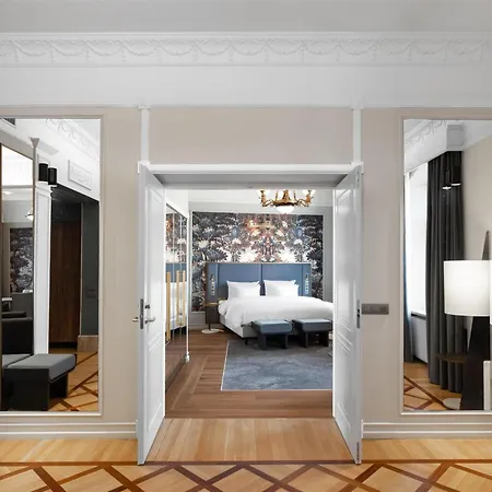 Radisson Collection Astorija Hotel, Hotel