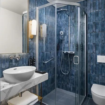 Radisson Collection Astorija Hotel, Hotel Vilnius