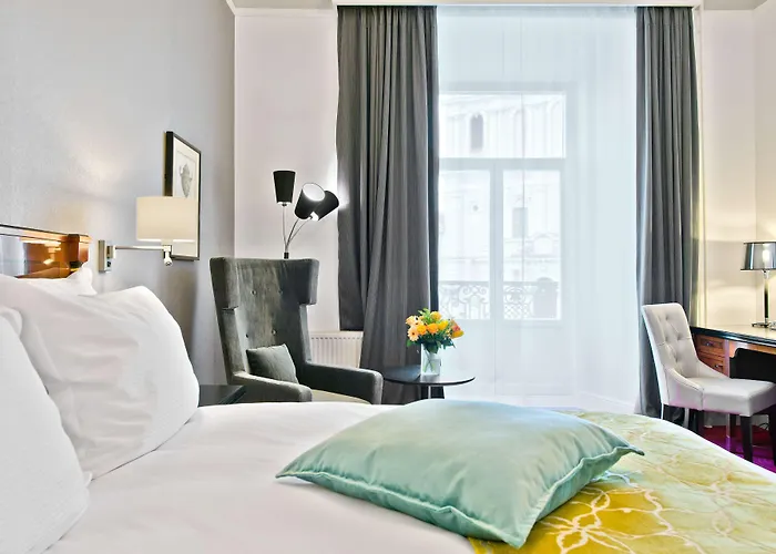 Radisson Collection Astorija Hotel, Hotell 5*