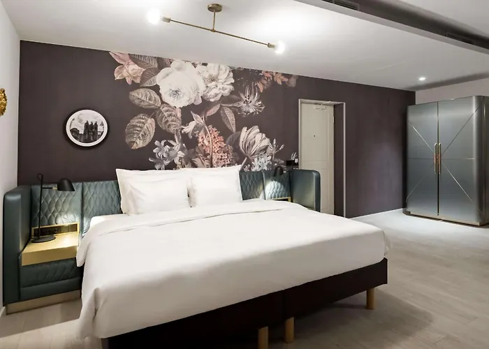 Отель Radisson Collection Astorija Hotel, 5*