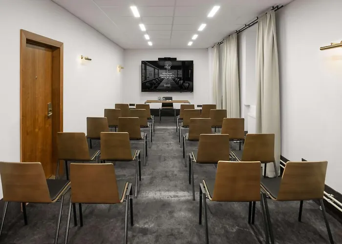 Radisson Collection Astorija Hotel, Hotell 5*