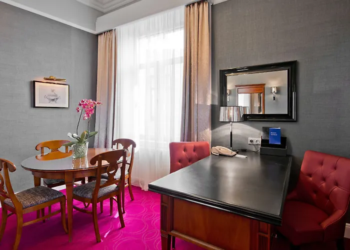 Radisson Collection Astorija Hotel, Отель 5*