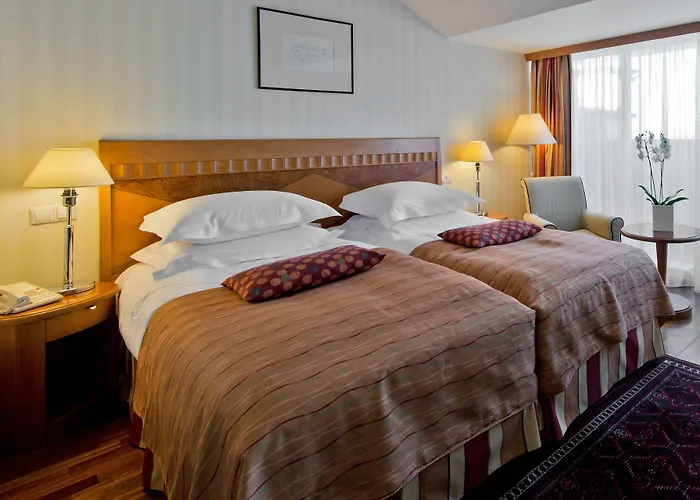 Radisson Collection Astorija Hotel, Hotell 5*