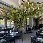 Radisson Collection Astorija Hotel,