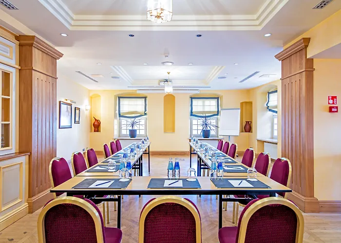 Szálloda Radisson Collection Astorija Hotel, 5*