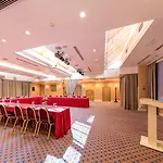 Radisson Collection Astorija Hotel, Hotel Vilnius