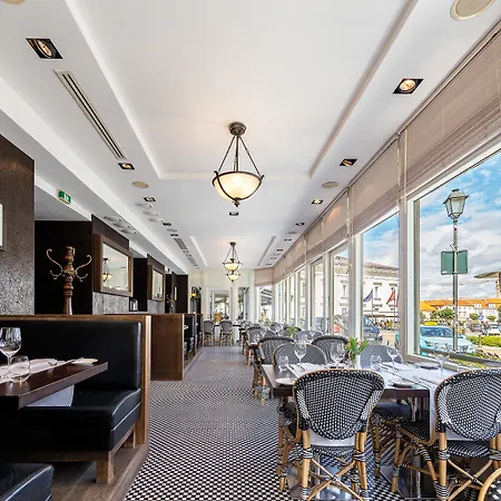 Radisson Collection Astorija Hotel, Вільнюс