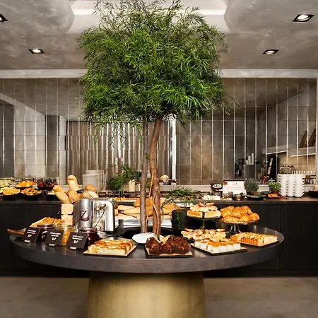 Radisson Collection Astorija Hotel,