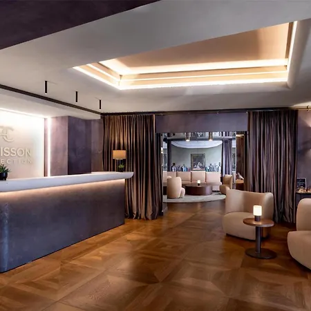 Radisson Collection Astorija Hotel, Готель