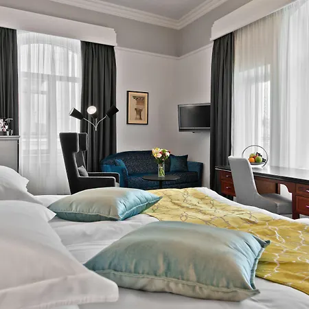 Radisson Collection Astorija Hotel, Готель