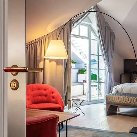 Готель Radisson Collection Astorija Hotel,