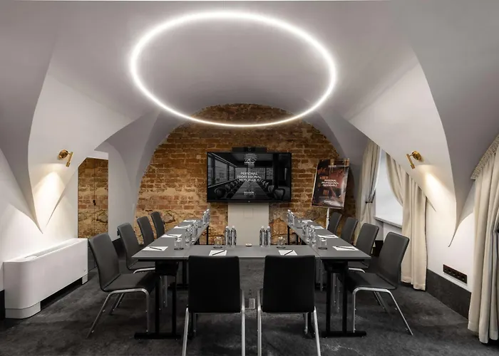 فندق Radisson Collection Astorija Hotel,