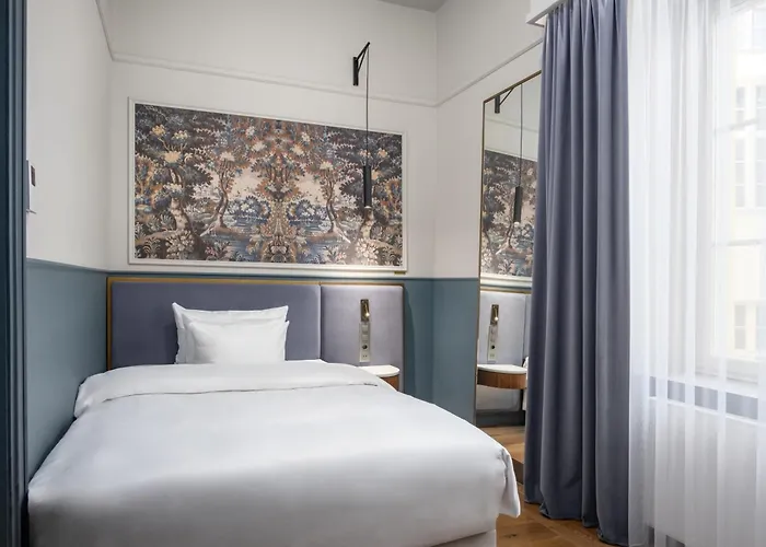 Radisson Collection Astorija Hotel, فندق 5*